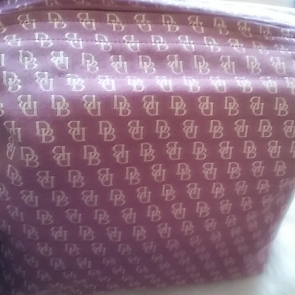 Dooney & Bourke Pink Signature Handbag - Picture 2 of 8